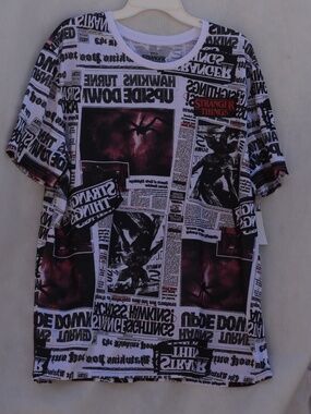 Mens XL Tee Shirt Netflix NWT